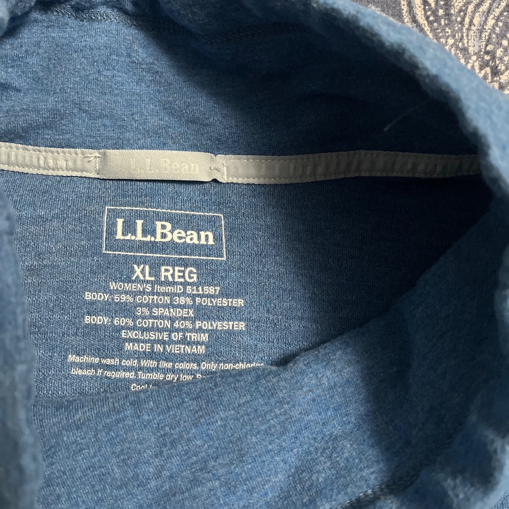 LL Bean women’s sweatshirt